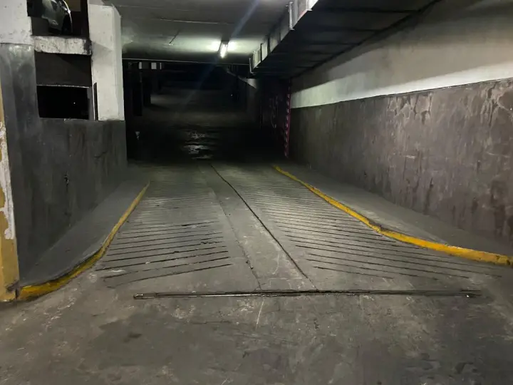 Cochera de 10 m² en San Nicolás, foto 1