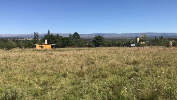 Lote de 935 m² en Los Reartes, foto 1