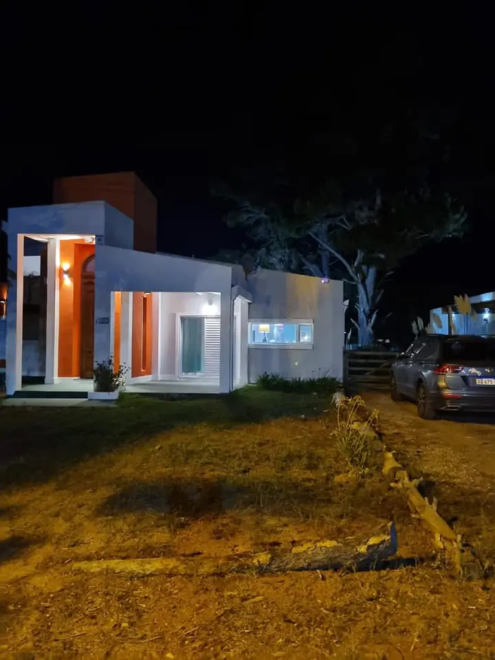 Casa de 2 dormitorios en La Lucila del Mar, foto 1