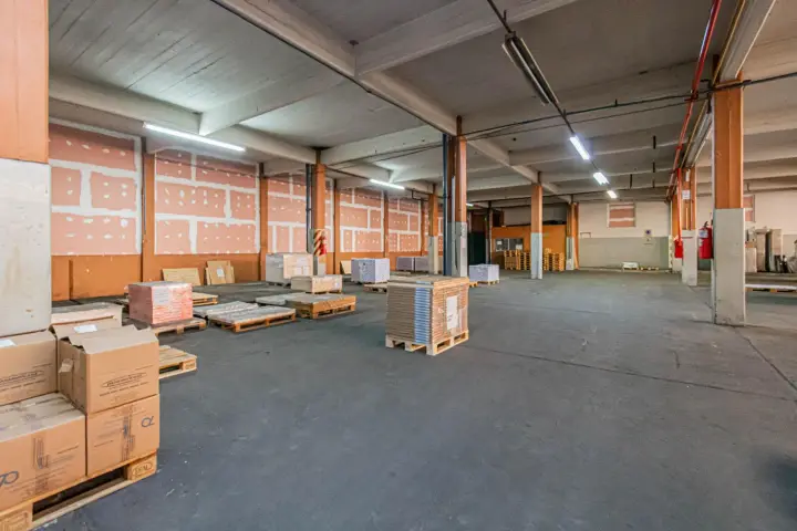 Depósito de 3.015 m² en Barracas, foto 1