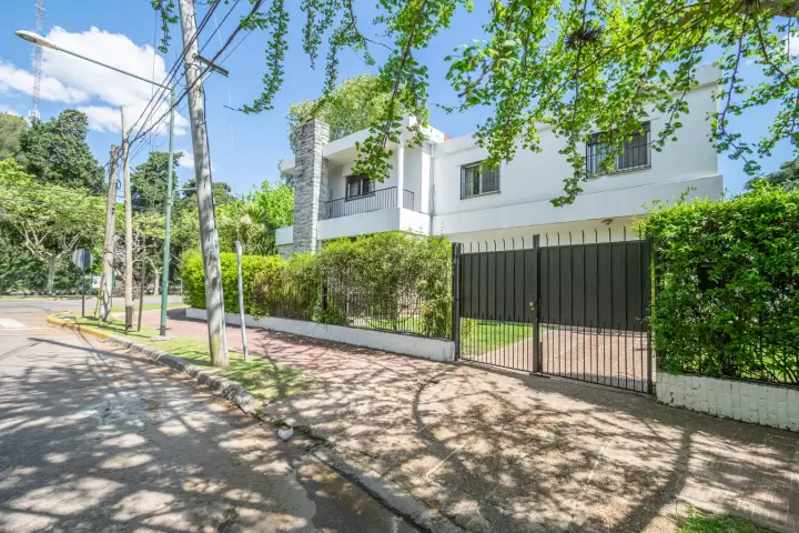 Casa de 4 dormitorios en San Isidro, foto 1