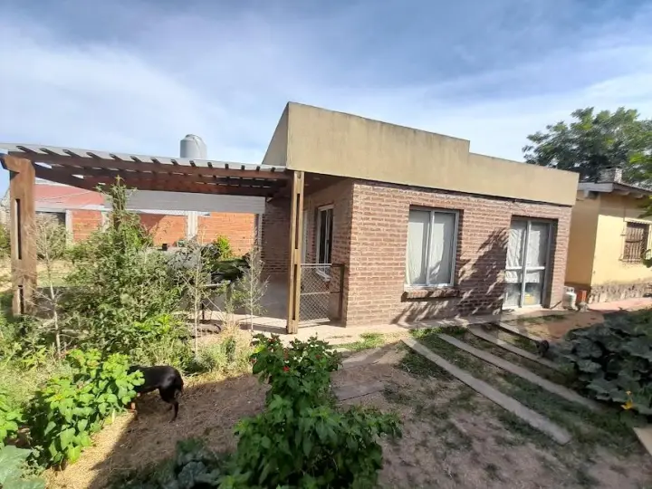 Casa de 2 dormitorios en Garín, Escobar, foto 1