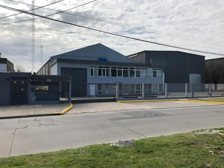 Nave Industrial de 3.470 m² en Burzaco, foto 1