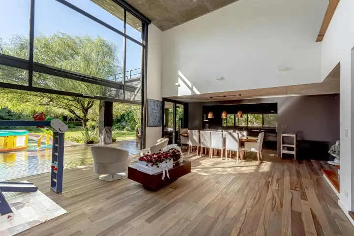 Casa de 4 dormitorios en San Isidro, foto 1