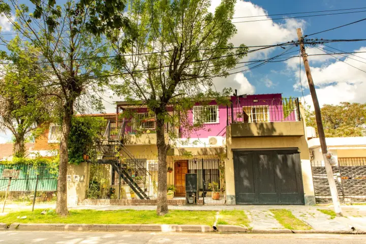 Casa de 5 dormitorios en Los Polvorines, Malvinas Argentinas, foto 1