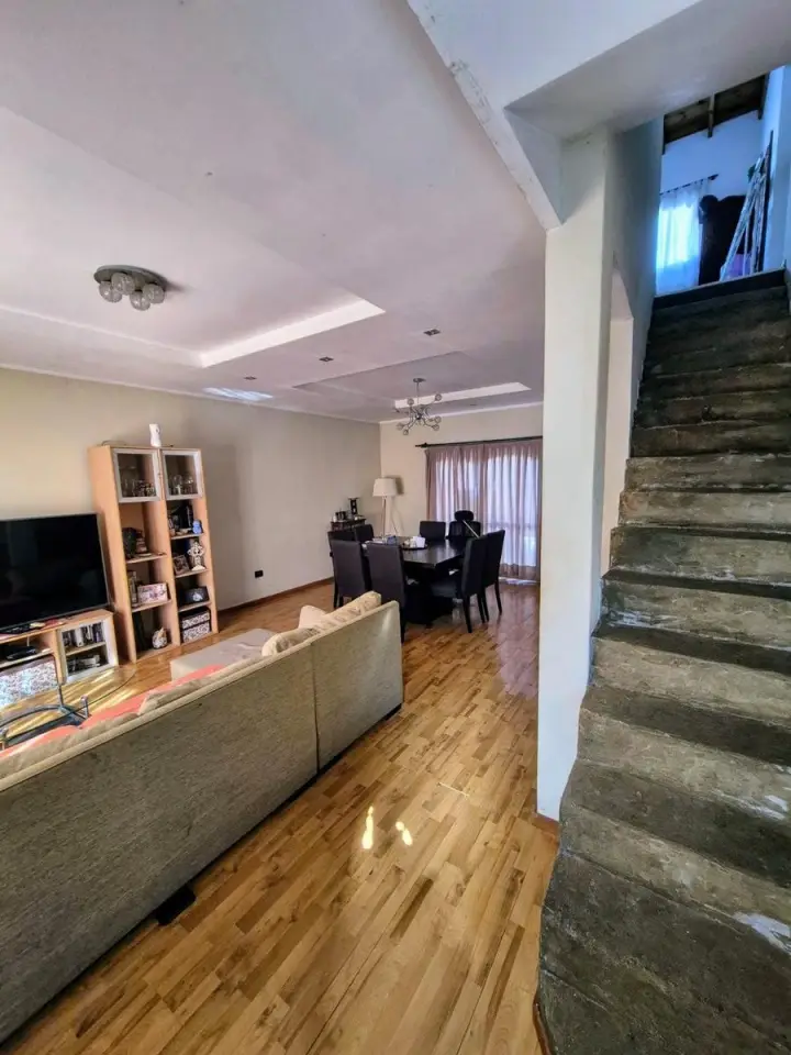 Casa de 2 dormitorios en Ramos Mejía, foto 1