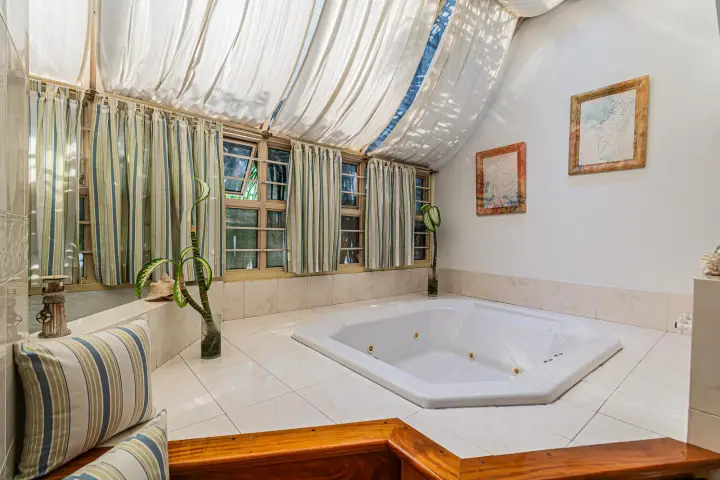 Casa de 4 dormitorios en San Andrés, San Martín, foto 1
