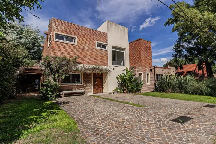 Casa de 4 dormitorios en Pilar, barrio cerrado, foto 1