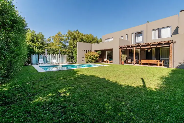 Casa de 4 dormitorios en Nordelta, Tigre, foto 1