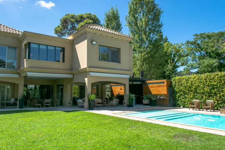 Casa de 4 dormitorios en San Isidro, foto 1