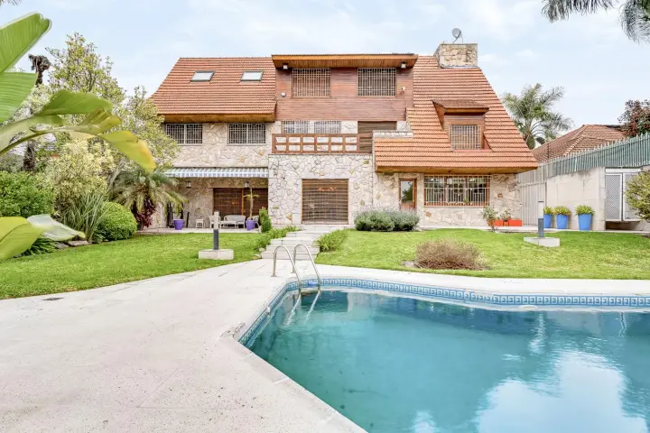 Casa de 5 dormitorios en Ramos Mejía, foto 1