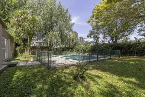 Casa de 3 dormitorios en Los Troncos, Pilar