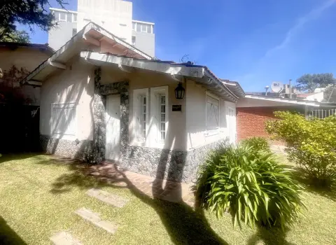 Casa de 7 dormitorios en Villa Gesell
