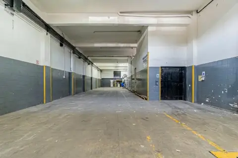Depósito de 1.995 m² en Villa Ballester, San Martín