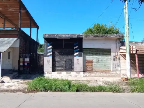 Lote en Isidro Casanova