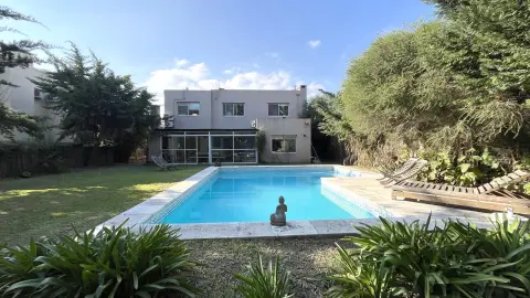 Casa de 3 dormitorios en Tigre, barrio cerrado