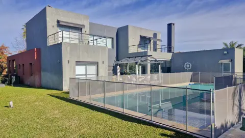 Casa de 3 dormitorios en Haras Santa María, Escobar