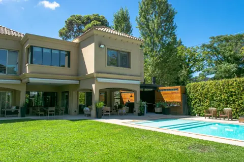 Casa de 4 dormitorios en San Isidro